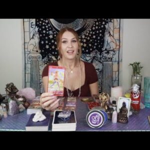 AQUARIUS: WHOA! Someone Has A MAJOR Crush On You! ???????????? Mid August General Love Reading