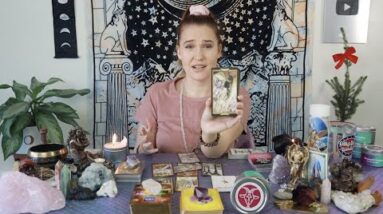 CAPRICORN: SO Many Eyes Are On You RN! BUT Be Careful Who You Choose Because.. January Love Reading