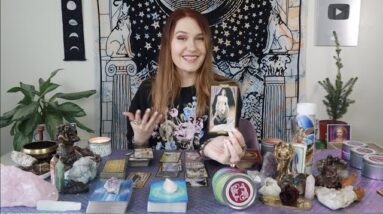 PISCES: They CAN’T STOP Thinking About You! And It’s Making Them Realize That.. January Love Reading