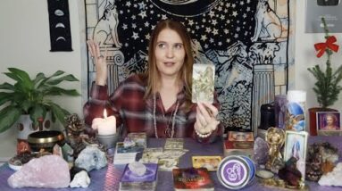 AQUARIUS: I'd Watch Out! Someone Is CREEPING HARD On You Right Now! Mid December Love Reading