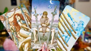 AQUARIUS: “YOU DON’T EVEN KNOW!! SOMEONE IS CRAZY ABOUT YOU!!” MID JULY TAROT LOVE READING